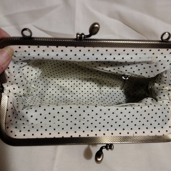 Bumble Bee Embroidered Bag - Picture 5 of 6